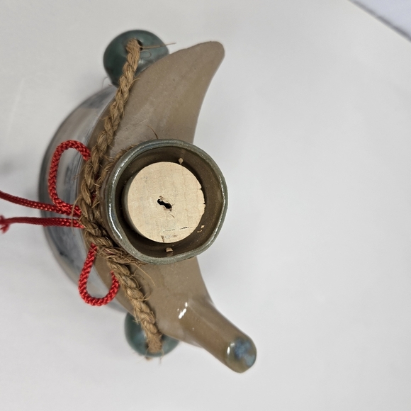 Vintage Japenese Okinawa Ceramic Hip Flask Fish Design Handmade & Painted - Picture 6 of 10